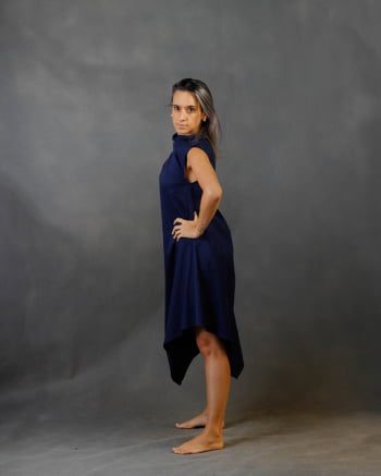 Vestido Assimétrico Cor Liso em Algodão