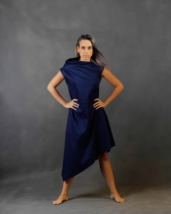 Vestido Assimétrico Cor Liso em Algodão