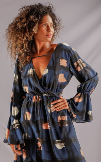 Vestido  Giselly  em Viscose - Estampa Heléboro 