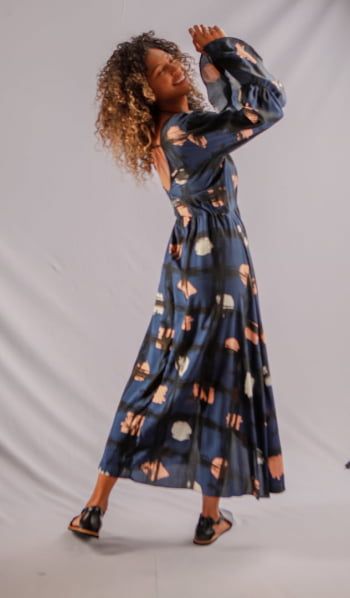 Vestido  Giselly  em Viscose - Estampa Heléboro 