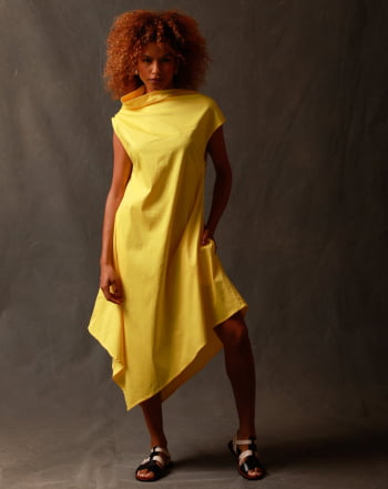Vestido Assimétrico Cor Liso em Algodão