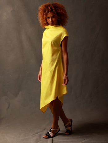 Vestido Assimétrico Cor Liso em Algodão