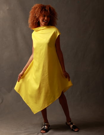 Vestido Assimétrico Cor Liso em Algodão