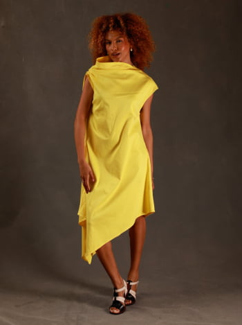 Vestido Assimétrico Cor Liso em Algodão