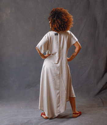 Vestido com decote em zíper invisível Cor Liso em Linho FABIANA