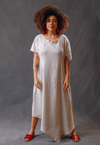 Vestido com decote em zíper invisível Cor Liso em Linho FABIANA